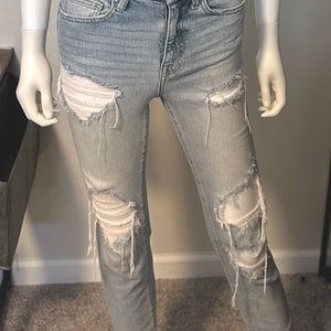 00 Stretch Destructed Mom-Fit Jeans